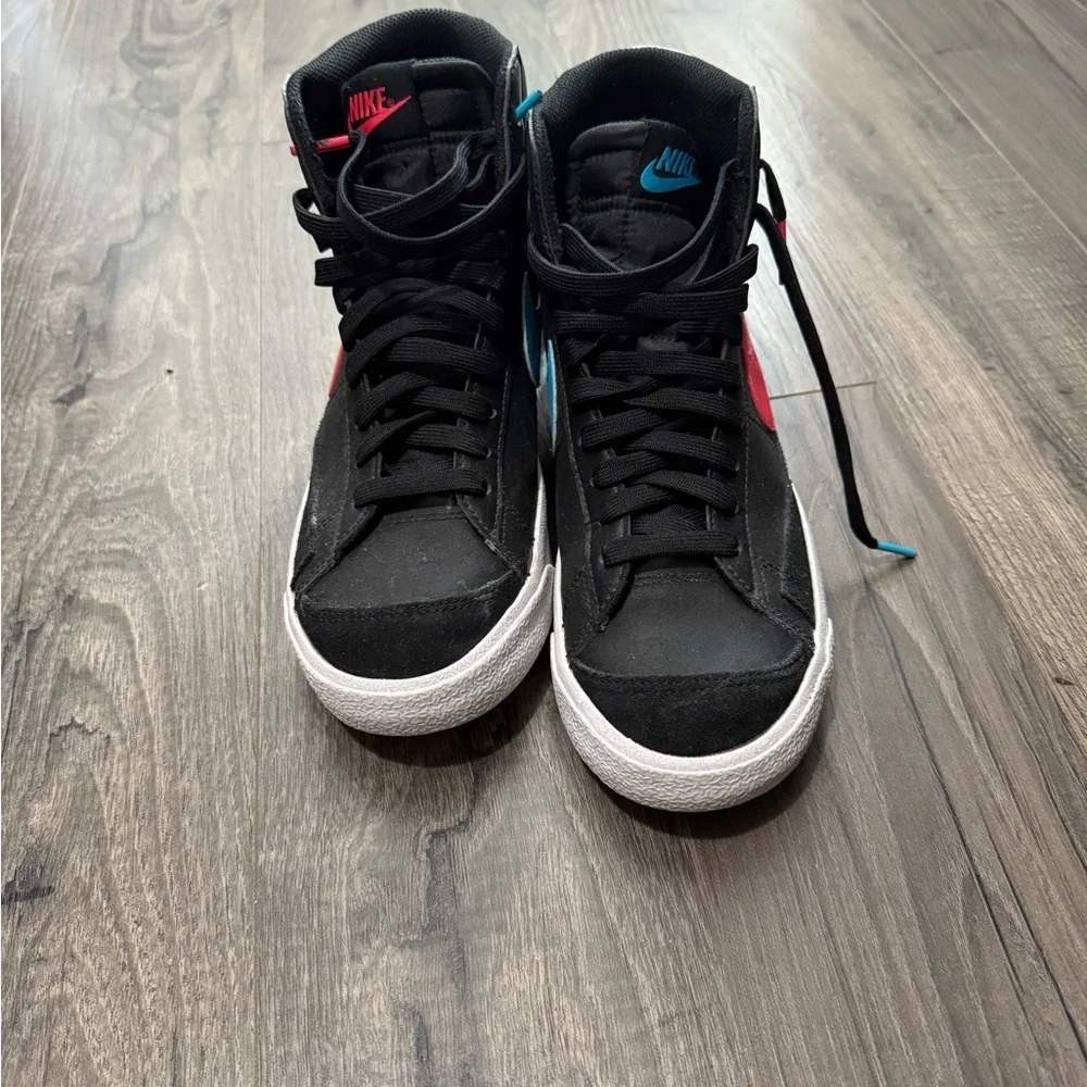 Big kids Nike Blazers - Picture 2 of 5
